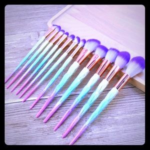 Beautiful Glitter Makeup brushes